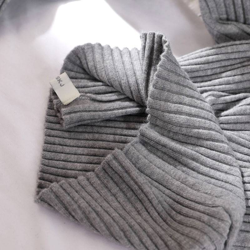 Women's V-Neck Basic Sweater