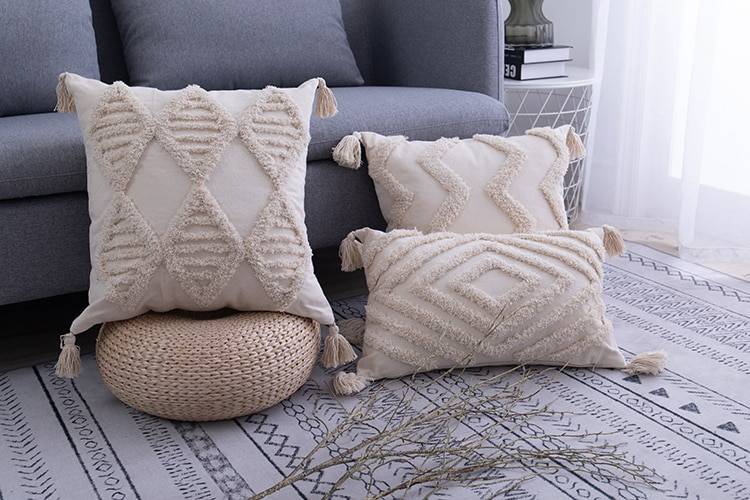 Tassels Decorated Cushion Cover in Moroccan Style